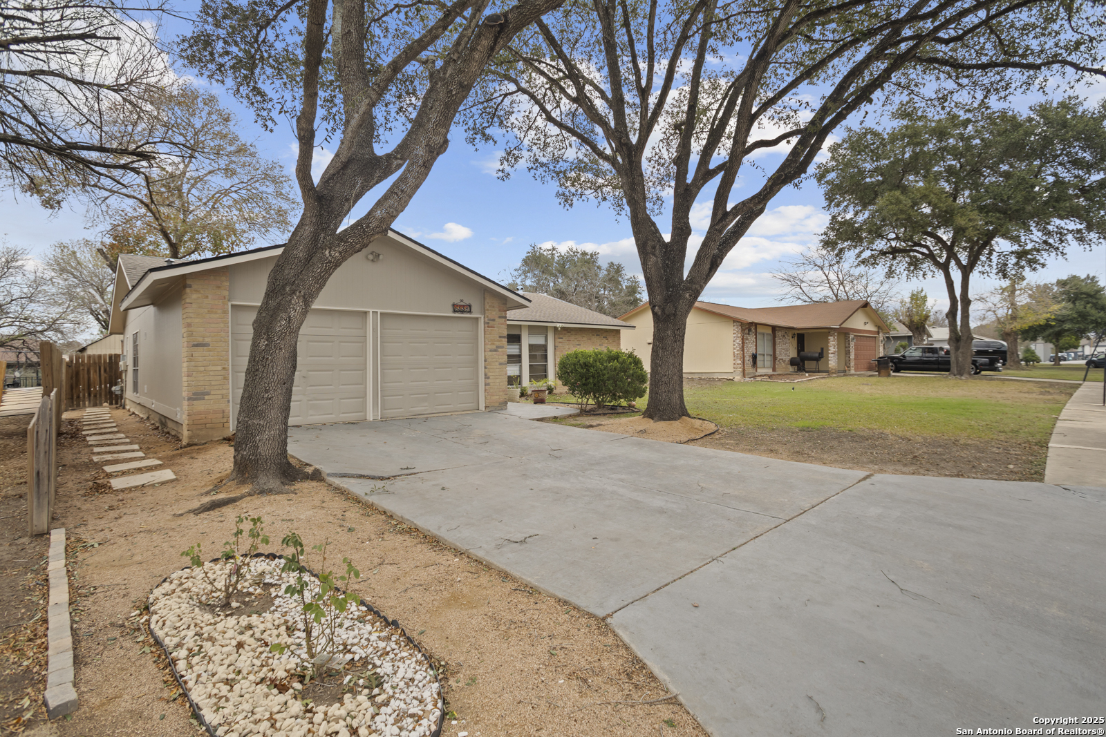 6839 Avila San Antonio TX 78239