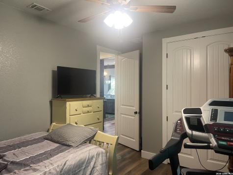 574 County Road 660 Devine TX 78016