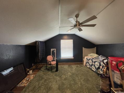 574 County Road 660 Devine TX 78016