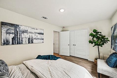 310 W Evergreen Street #101 San Antonio TX 78212