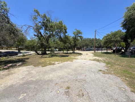 1139 Hidden Fawn Canyon Lake TX 78133