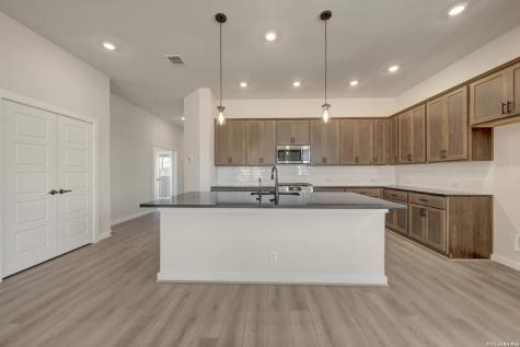 5817 Gunner New Braunfels TX 78130