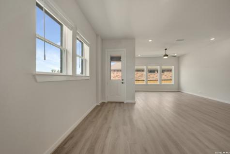 5817 Gunner New Braunfels TX 78130