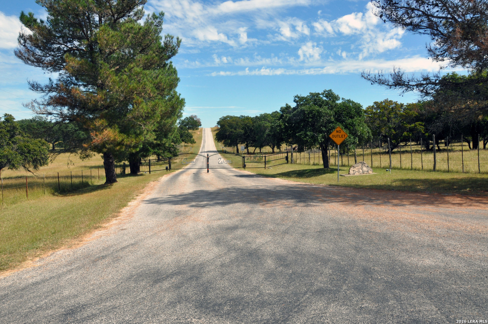 1775 Aviation Loop Fredericksburg TX 78624