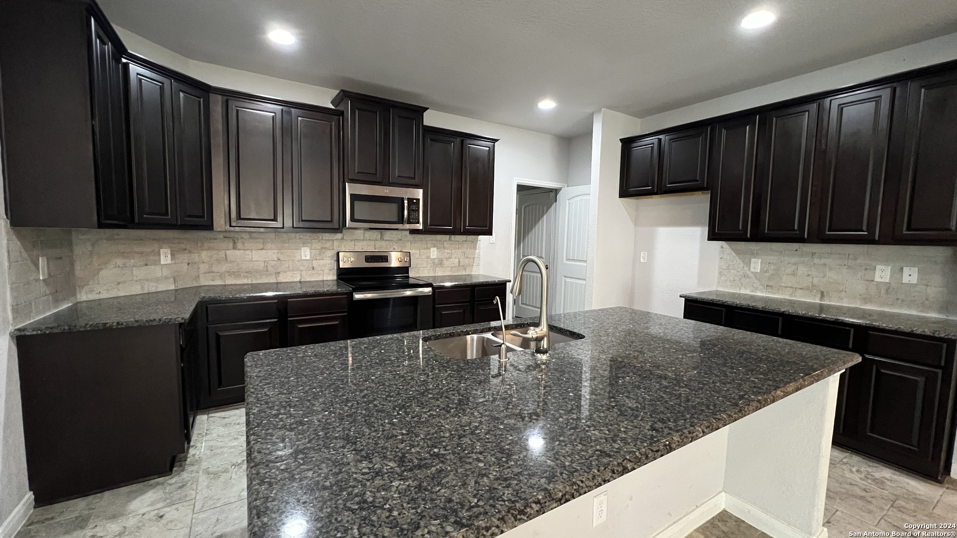 4576 Scots Elm Schertz TX 78108