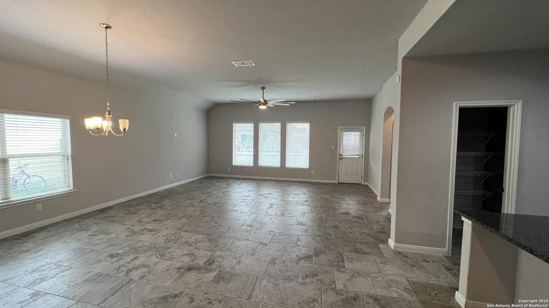 4576 Scots Elm Schertz TX 78108
