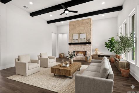 302 Venado Oaks Castroville TX 78009