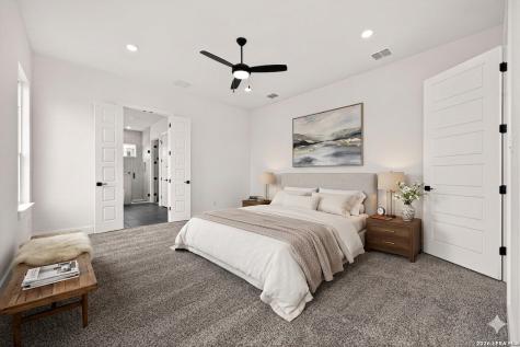 302 Venado Oaks Castroville TX 78009