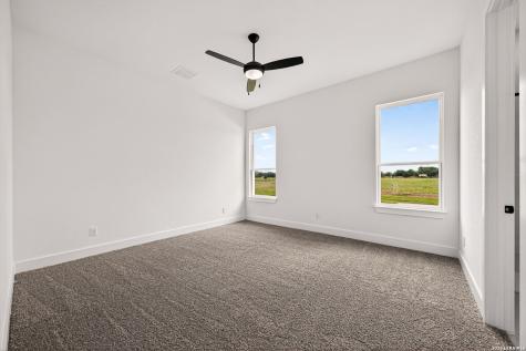 302 Venado Oaks Castroville TX 78009