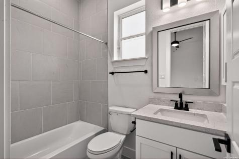 302 Venado Oaks Castroville TX 78009