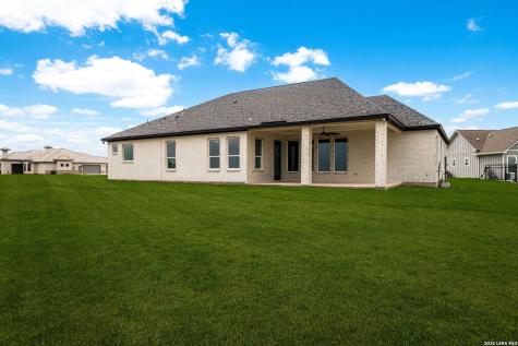 302 Venado Oaks Castroville TX 78009