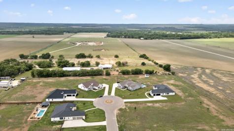 302 Venado Oaks Castroville TX 78009