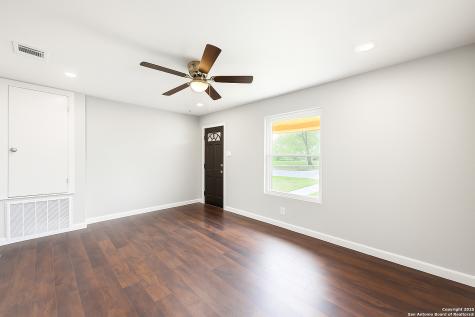 2307 Hicks San Antonio TX 78210