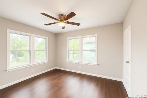 2307 Hicks San Antonio TX 78210