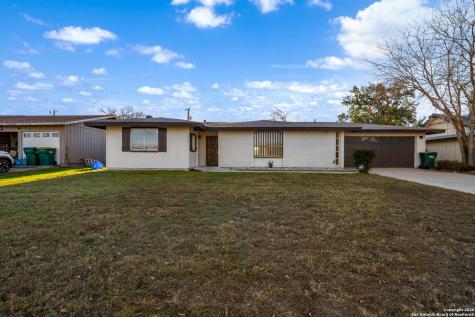 1013 North Boulevard Universal City TX 78148