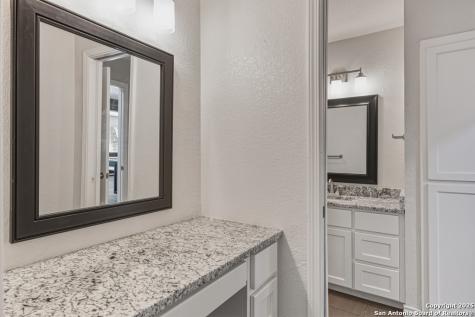 21 Royal Crest New Braunfels TX 78130