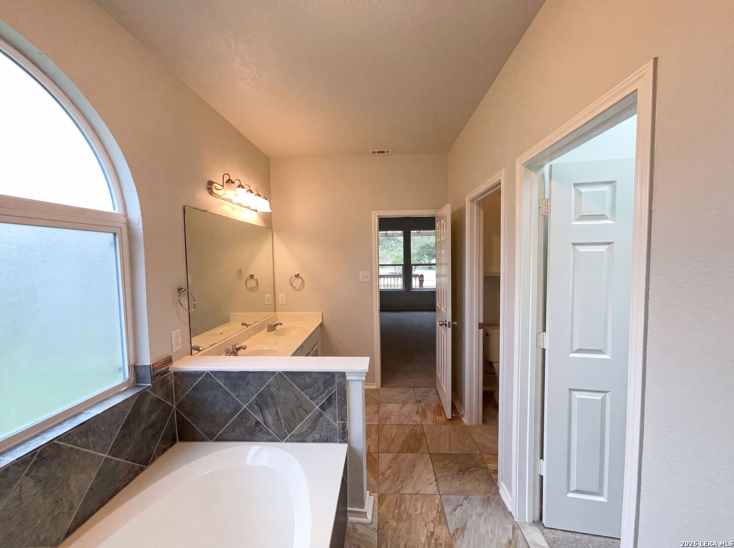 207 Redbird Circle San Antonio TX 78253