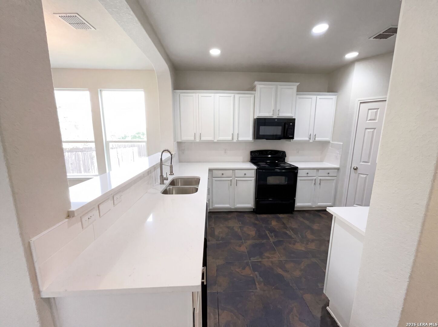 207 Redbird Circle San Antonio TX 78253