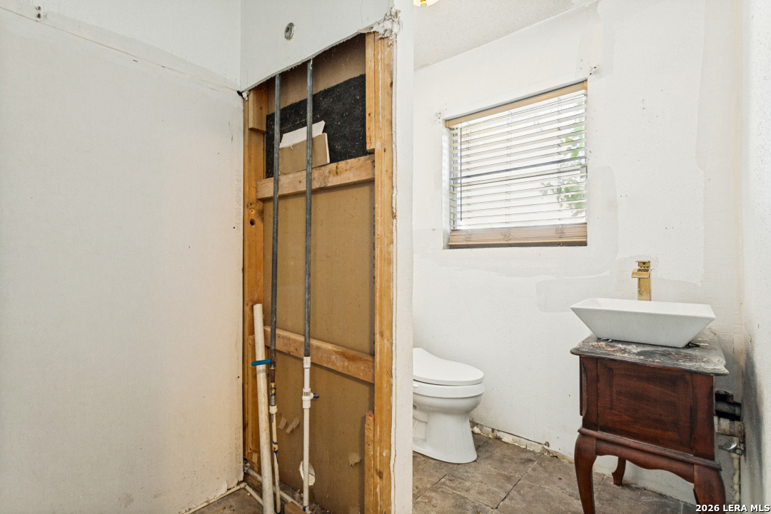 247 Edna San Antonio TX 78220