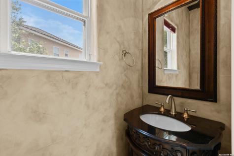 623 Sentry Hill San Antonio TX 78260