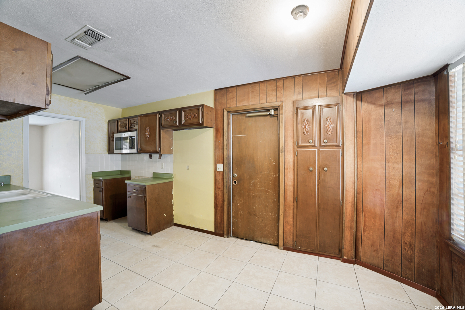 911 Clearview San Antonio TX 78228