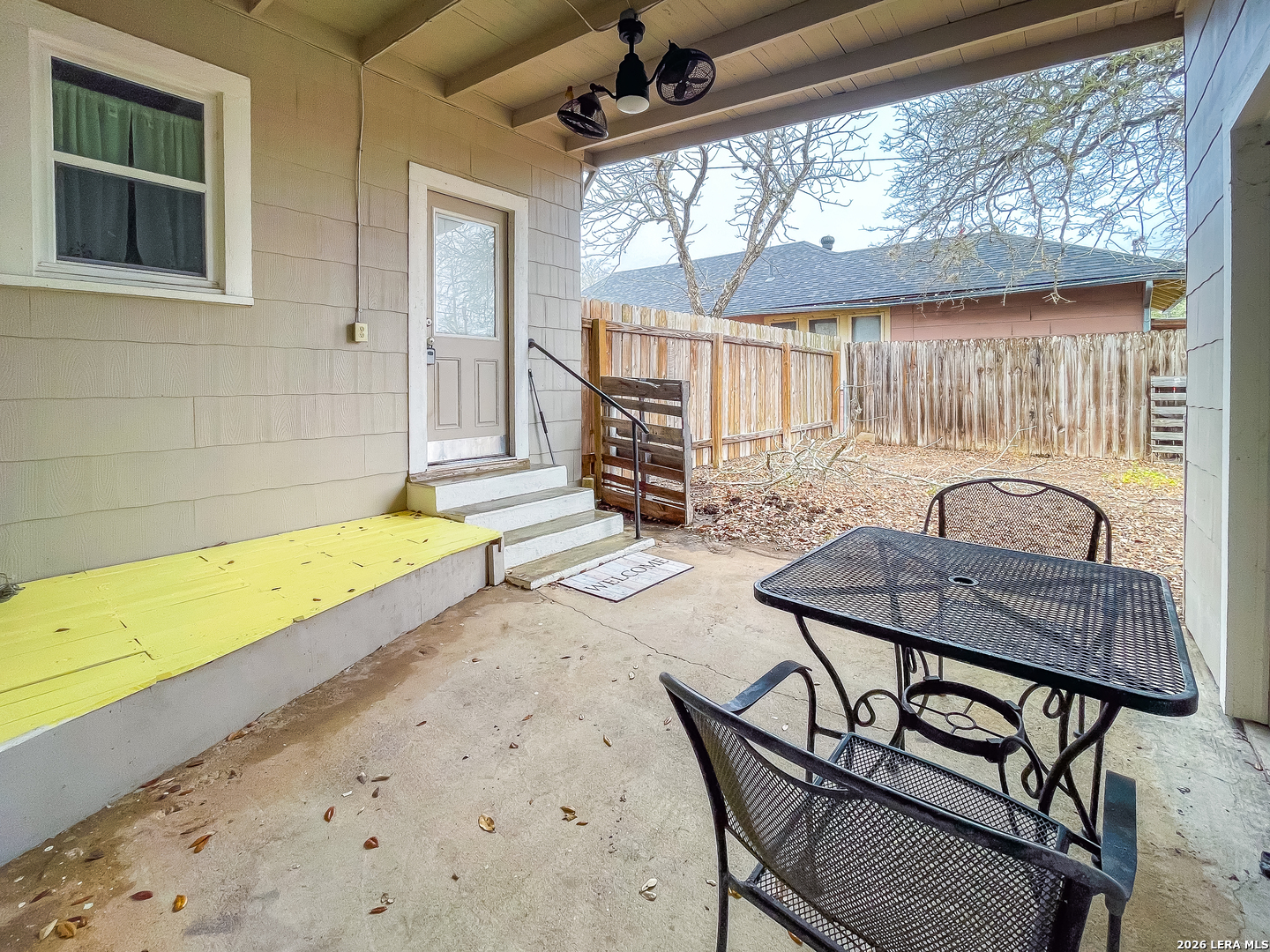423 S 6th Kenedy TX 78119