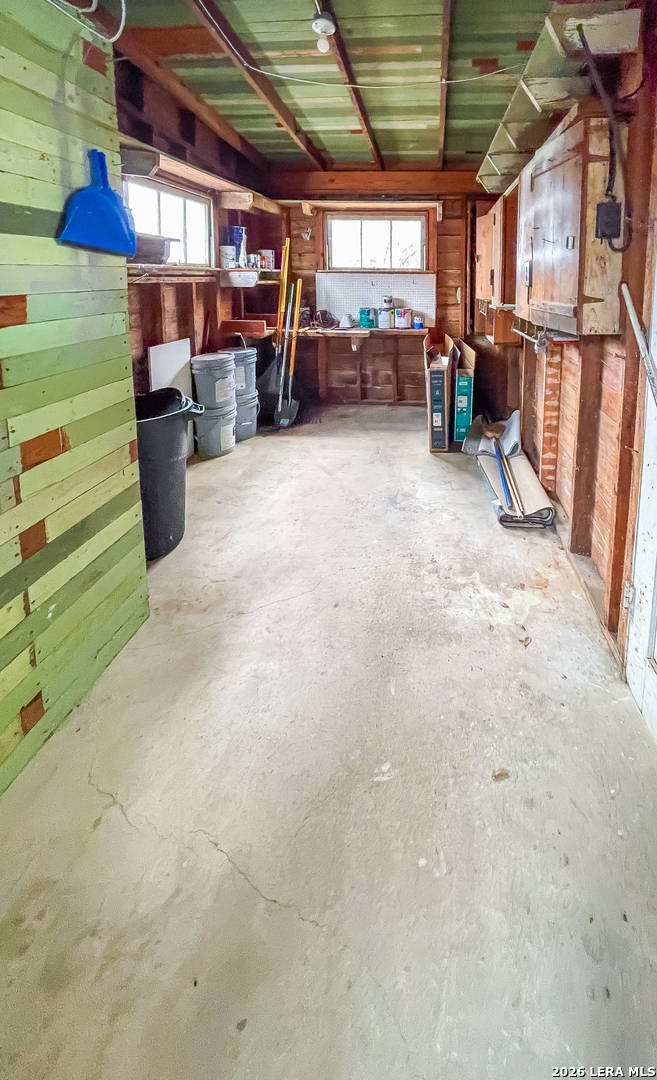423 S 6th Kenedy TX 78119