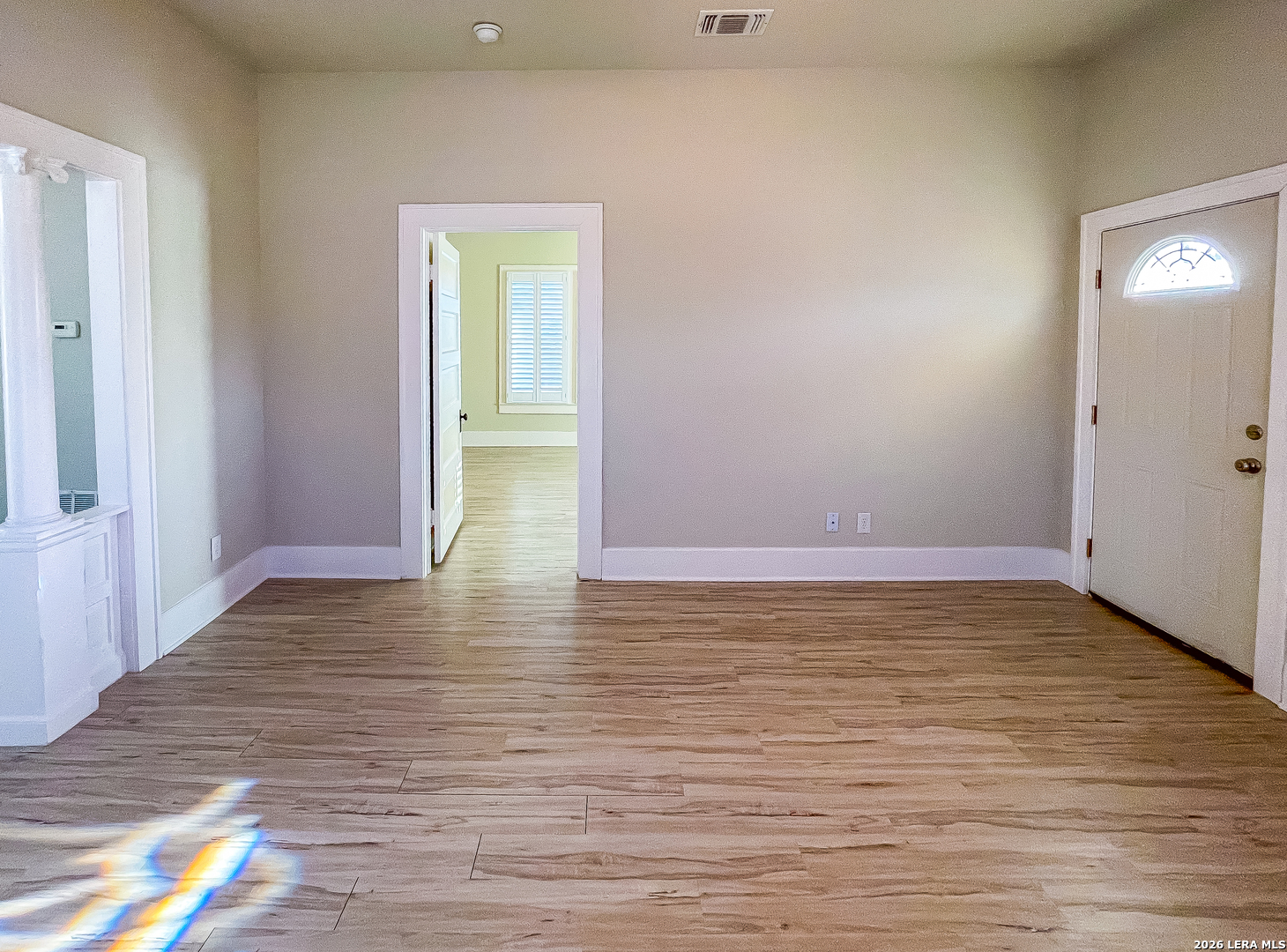 423 S 6th Kenedy TX 78119