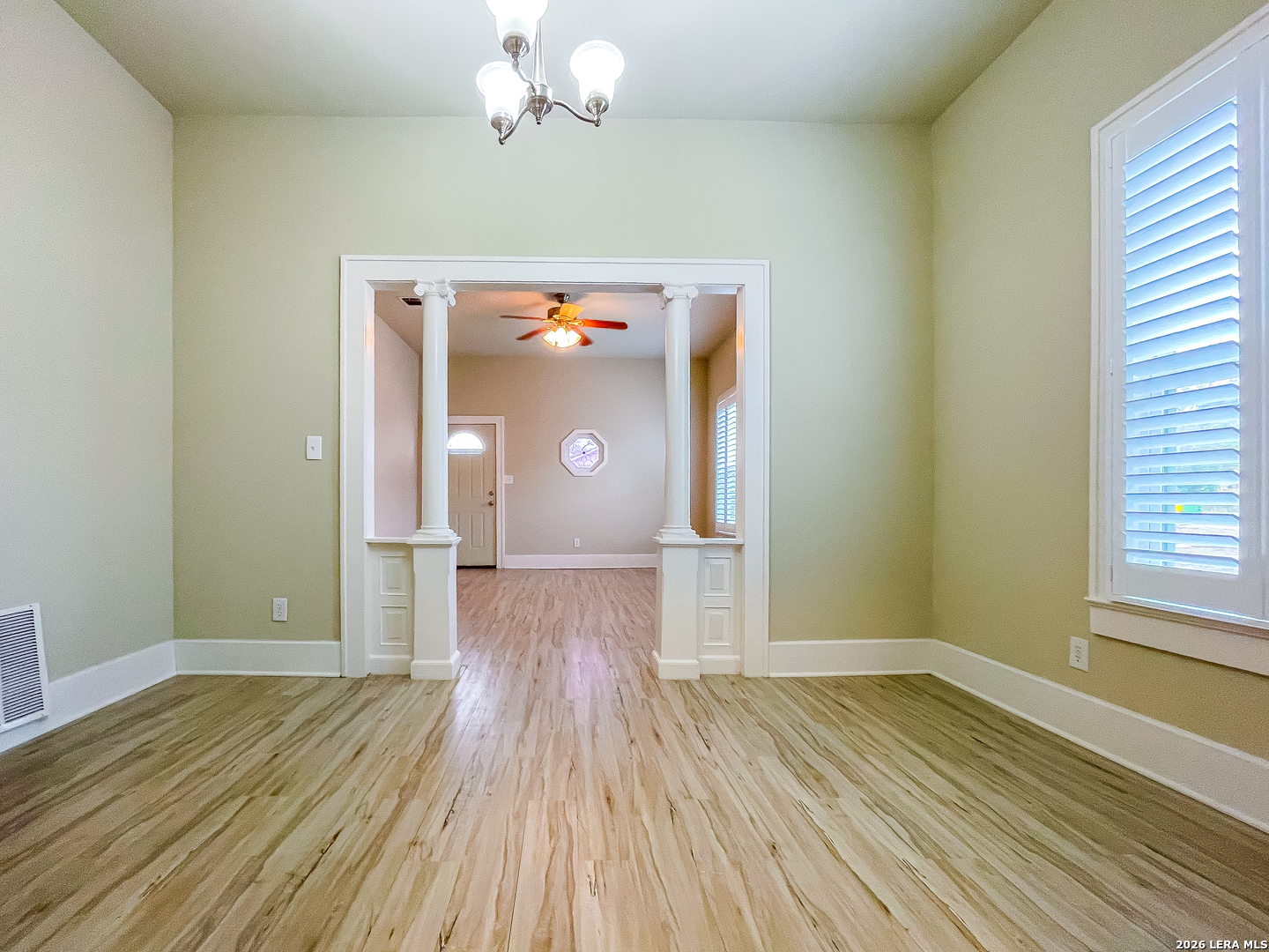 423 S 6th Kenedy TX 78119