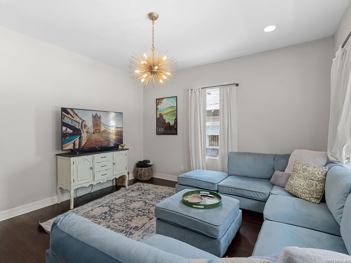 1122 W Craig Place San Antonio TX 78201