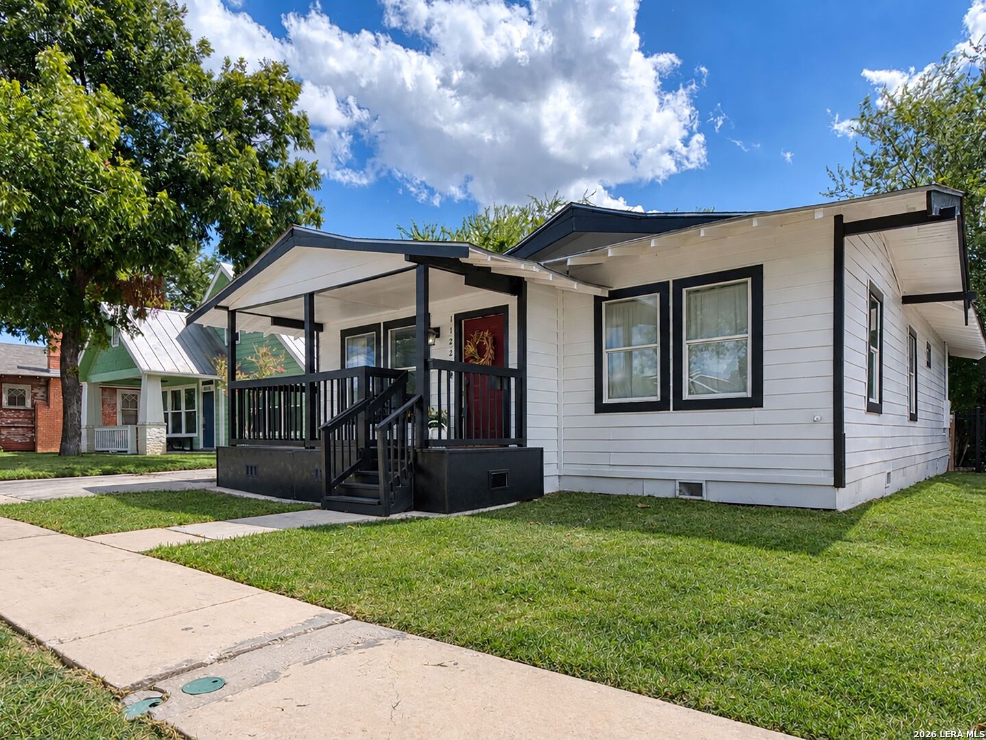 1122 W Craig Place San Antonio TX 78201