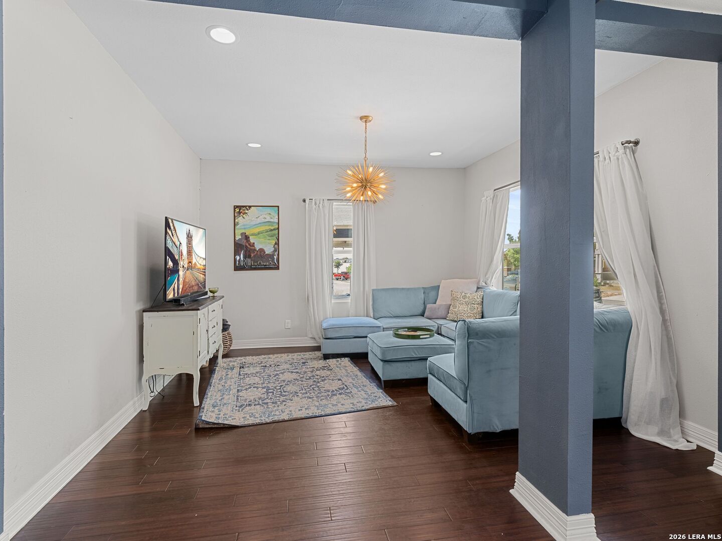 1122 W Craig Place San Antonio TX 78201