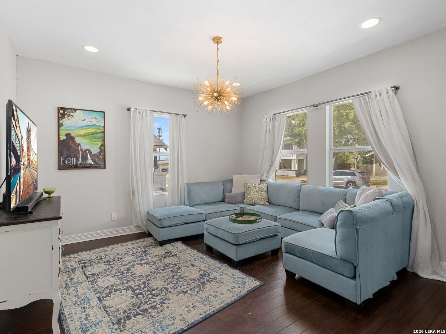 1122 W Craig Place San Antonio TX 78201