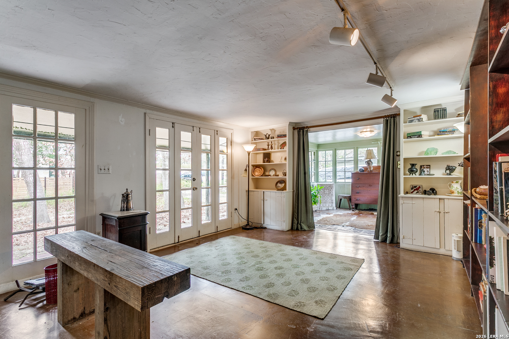 231 E Sunset San Antonio TX 78209
