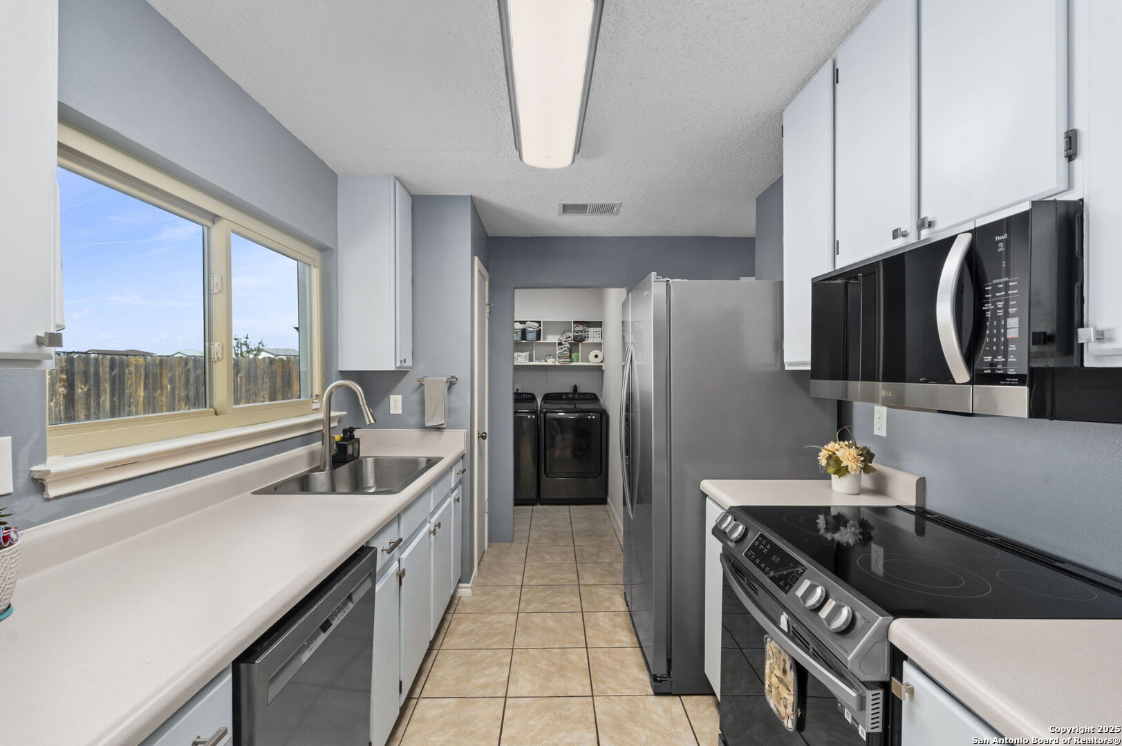 3315 Glacier Lake San Antonio TX 78222