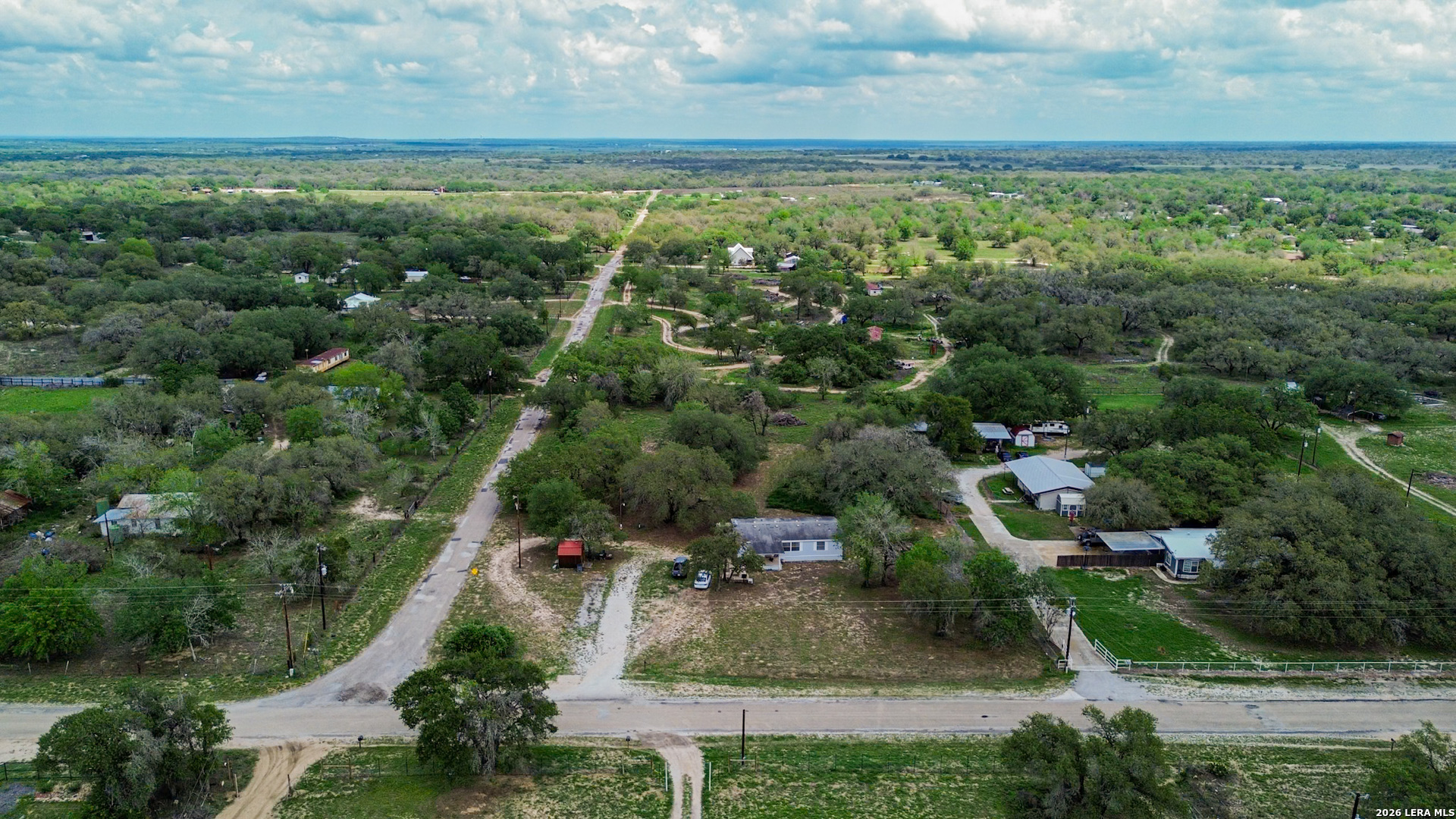 1217 County Road 6723 Natalia TX 78059