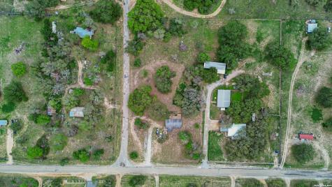 1217 County Road 6723 Natalia TX 78059