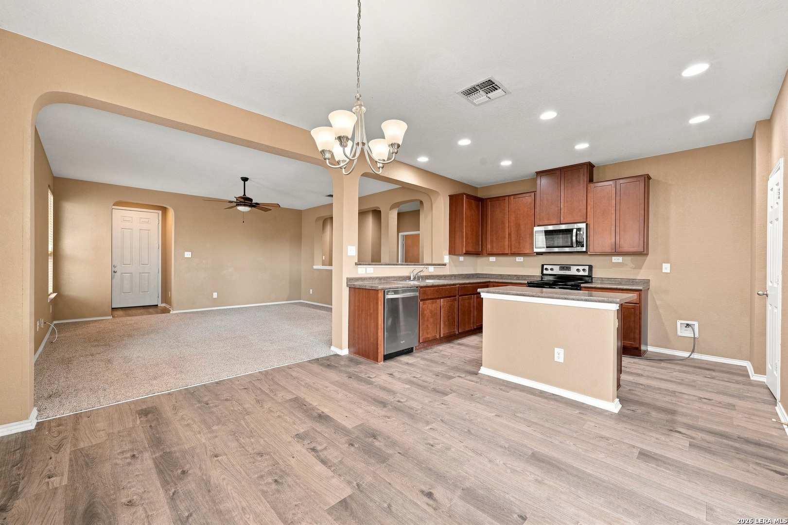 7562 Copper Meadow Converse TX 78109