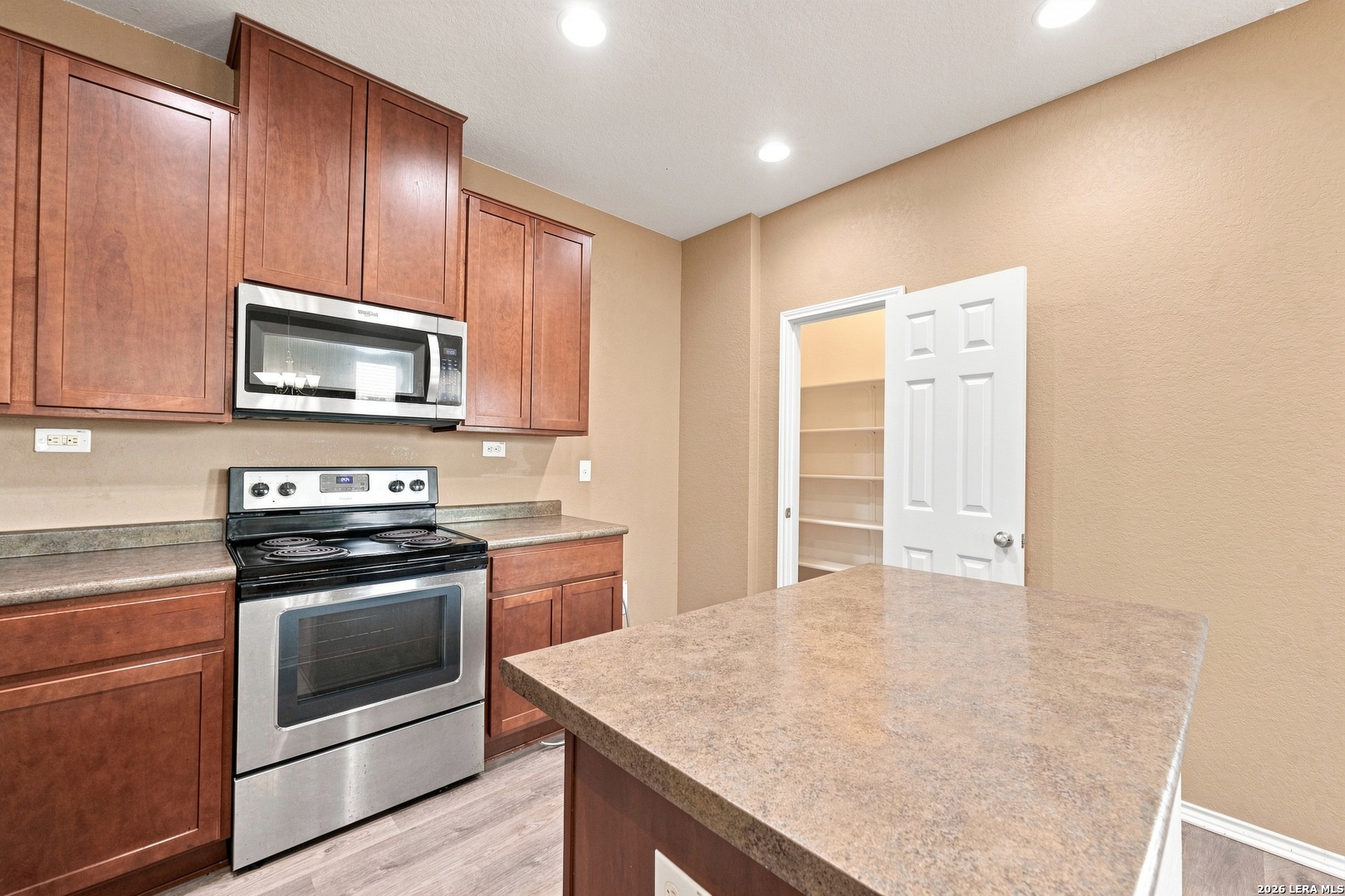 7562 Copper Meadow Converse TX 78109
