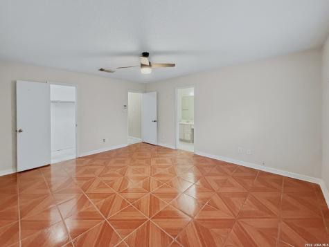 10311 Fork Creek San Antonio TX 78245