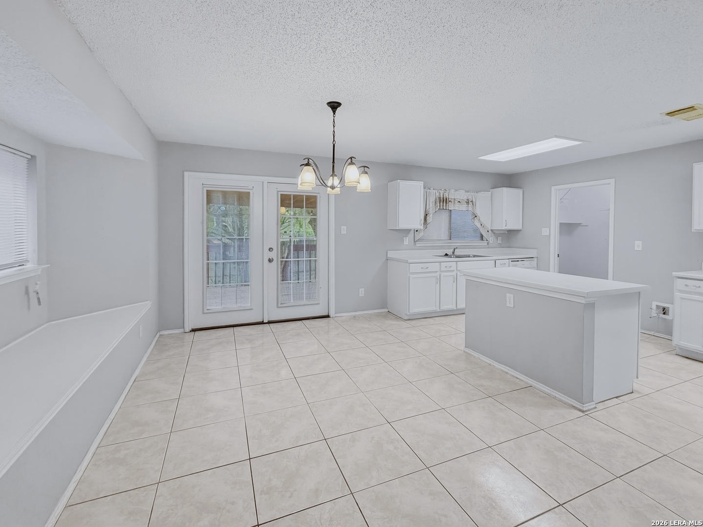 10311 Fork Creek San Antonio TX 78245