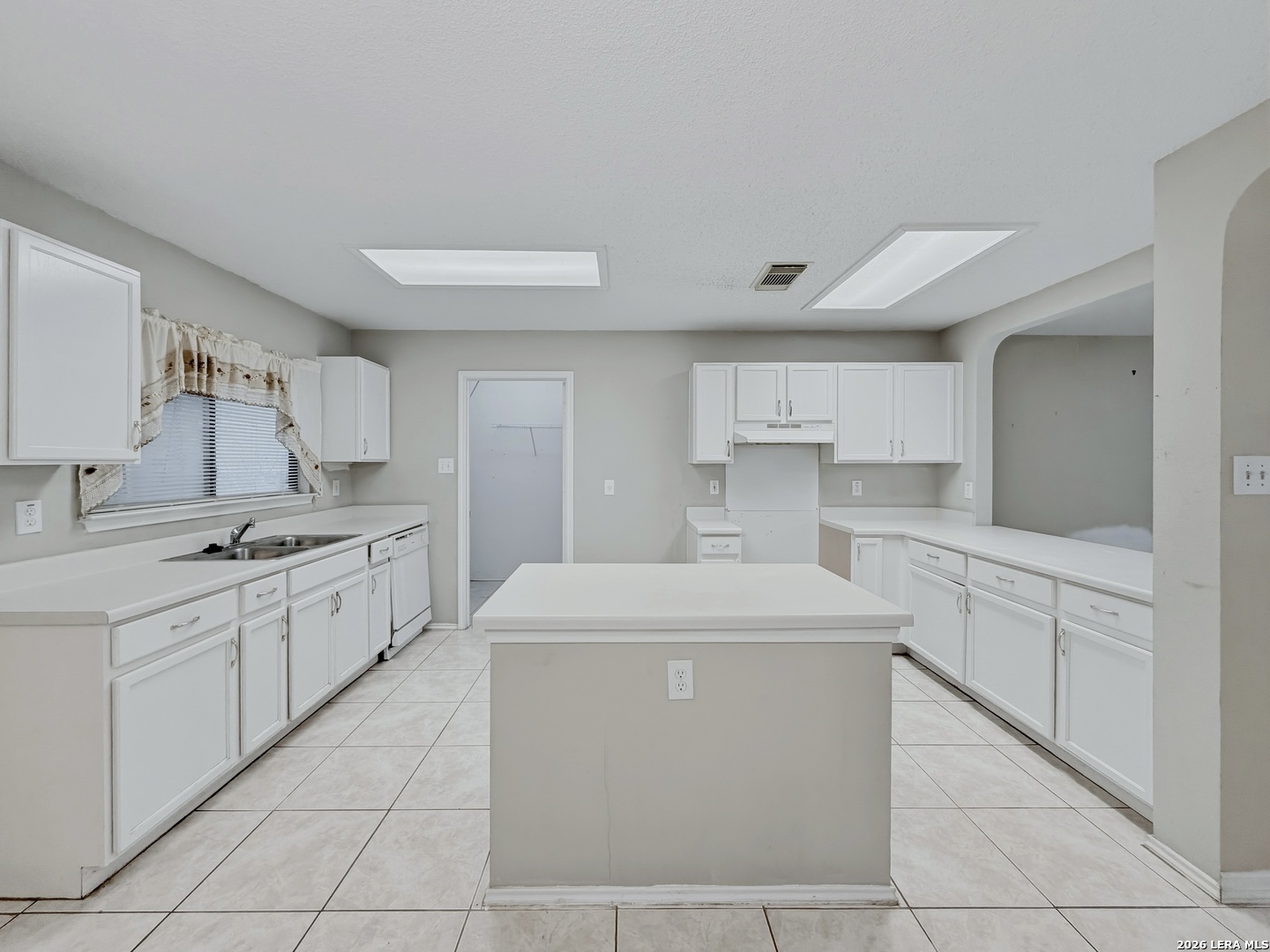 10311 Fork Creek San Antonio TX 78245
