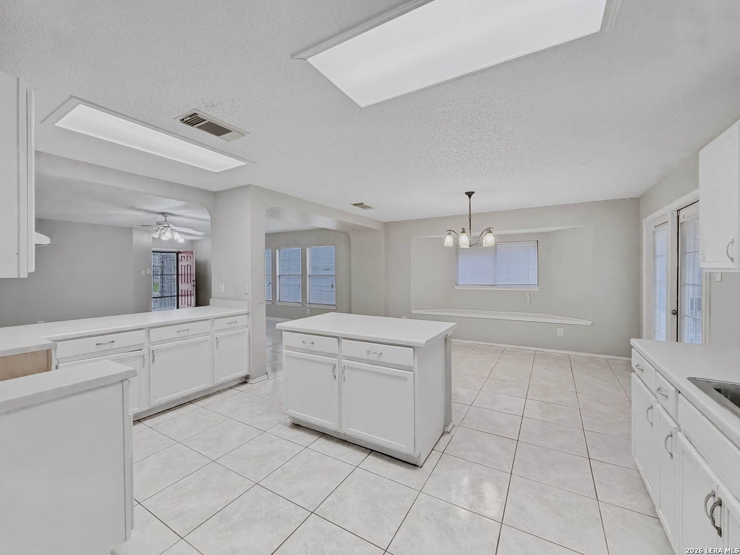 10311 Fork Creek San Antonio TX 78245
