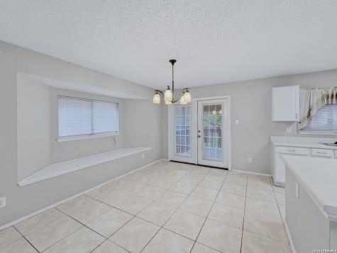 10311 Fork Creek San Antonio TX 78245