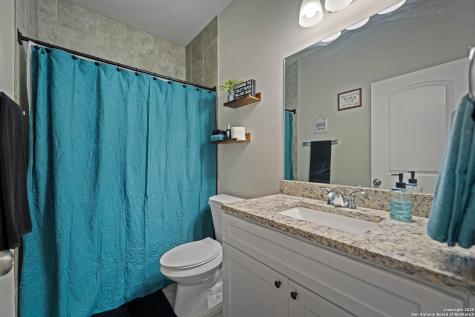760 Crestview Floresville TX 78114