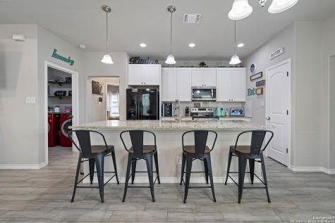 760 Crestview Floresville TX 78114