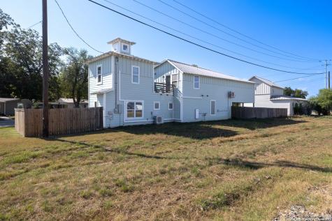 1124 Katy Street New Braunfels TX 78130
