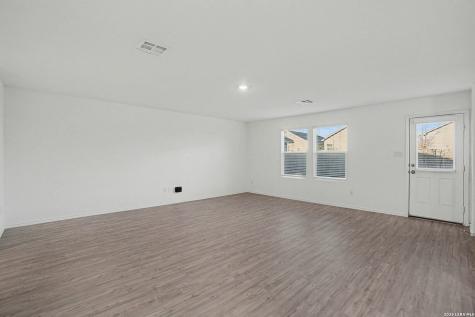 5459 Daphne Path San Antonio TX 78253