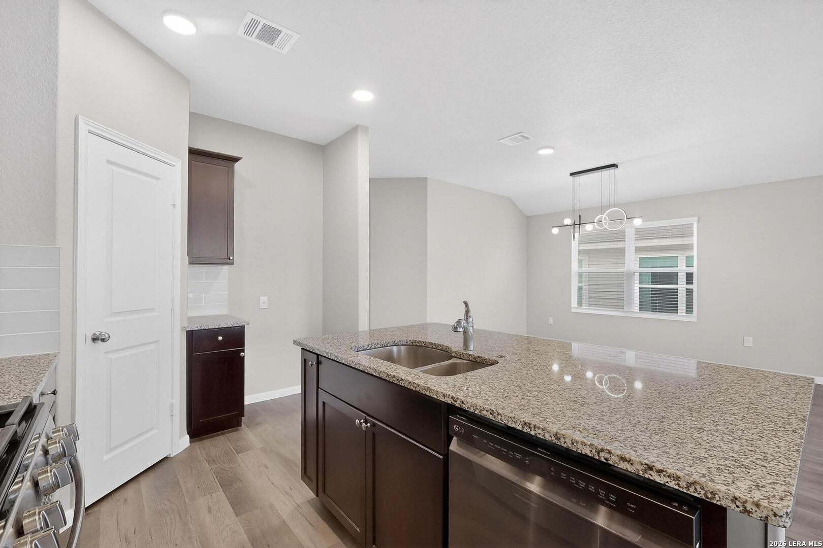 6806 Bale Ridge San Antonio TX 78252