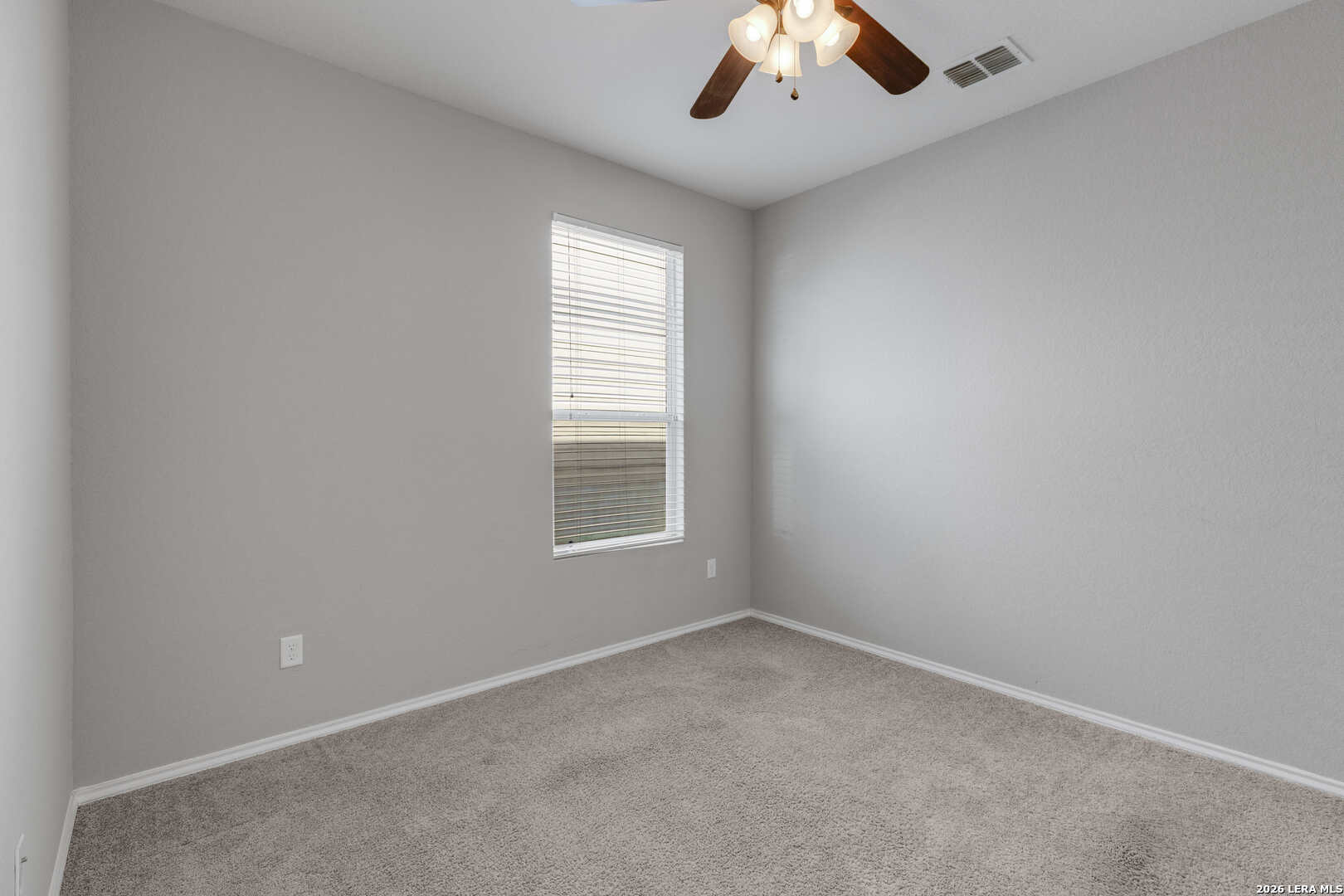 9514 Dark Oak Creek Converse TX 78109